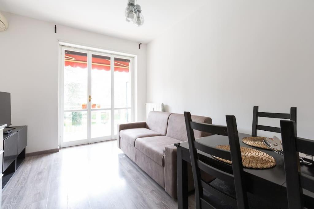 Large Close To Metro * Milan